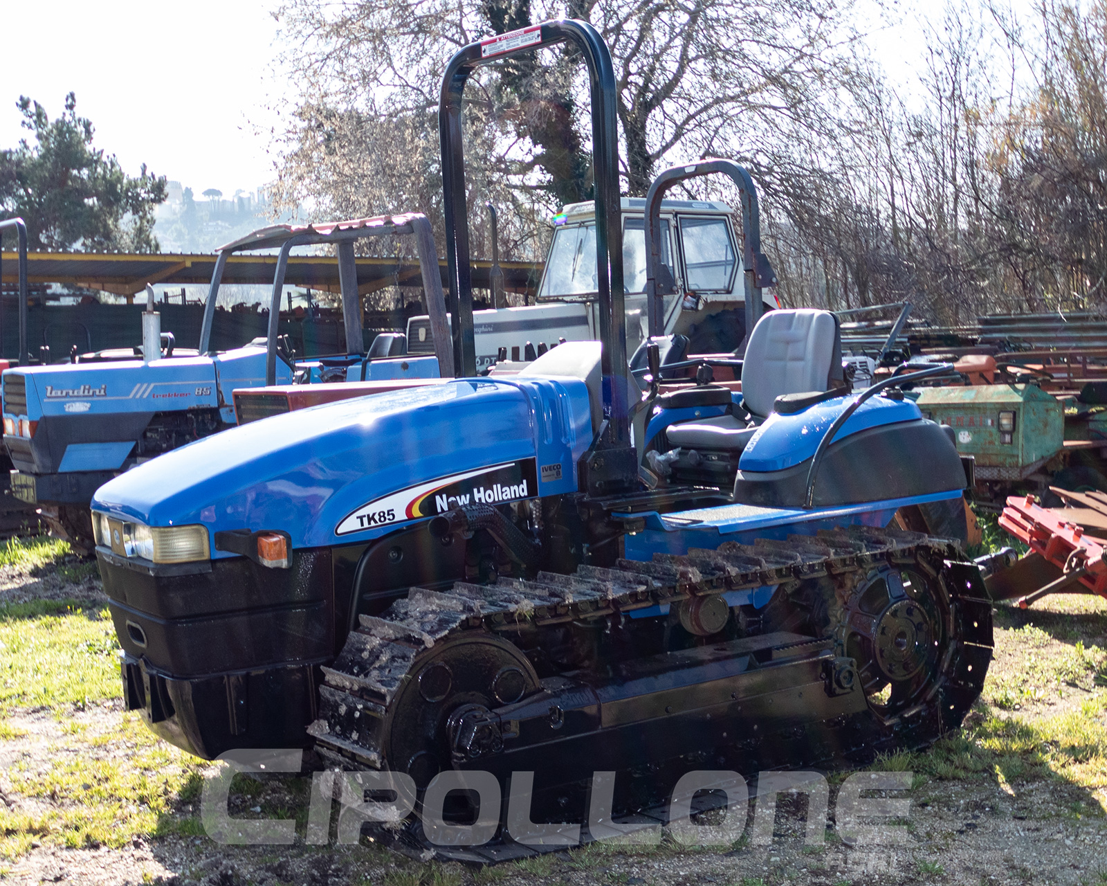 New Holland TK 85